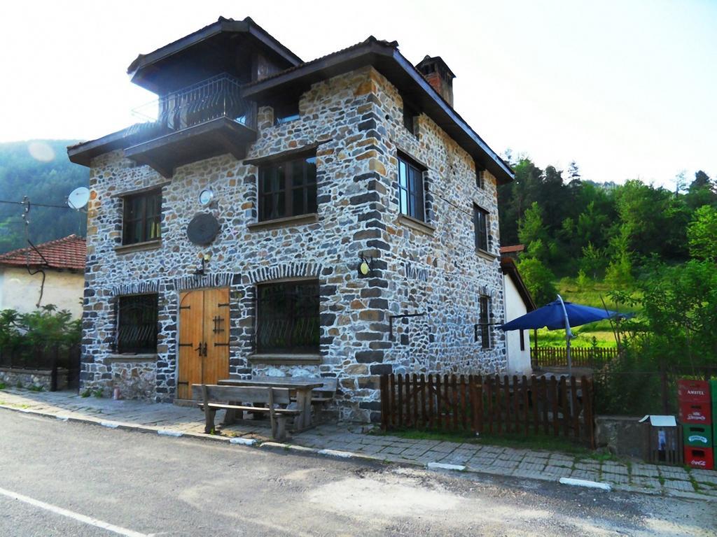 Guest House The Jolly House Арда Экстерьер фото